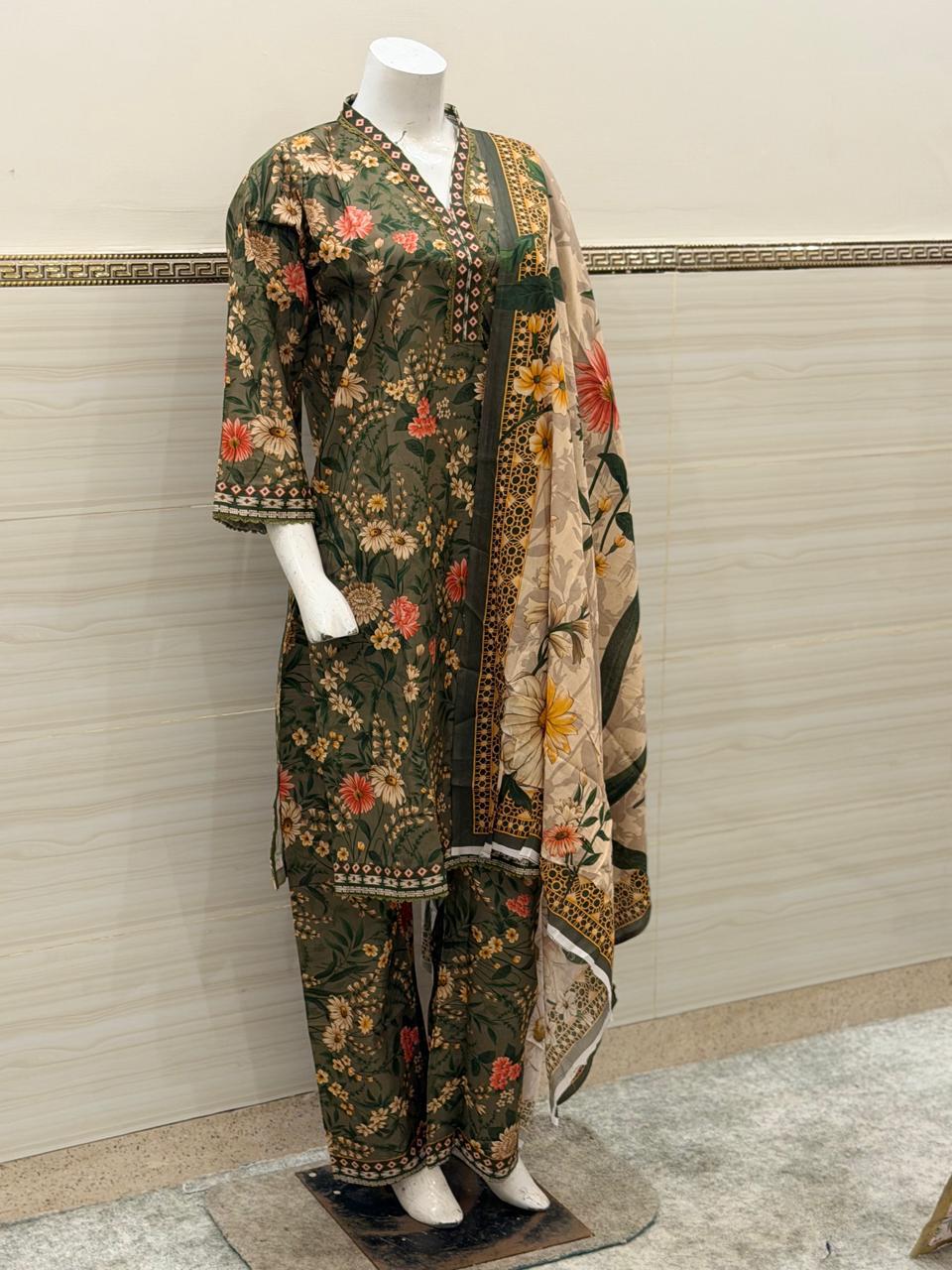 Olive Garden Botanical 3-Piece Suit