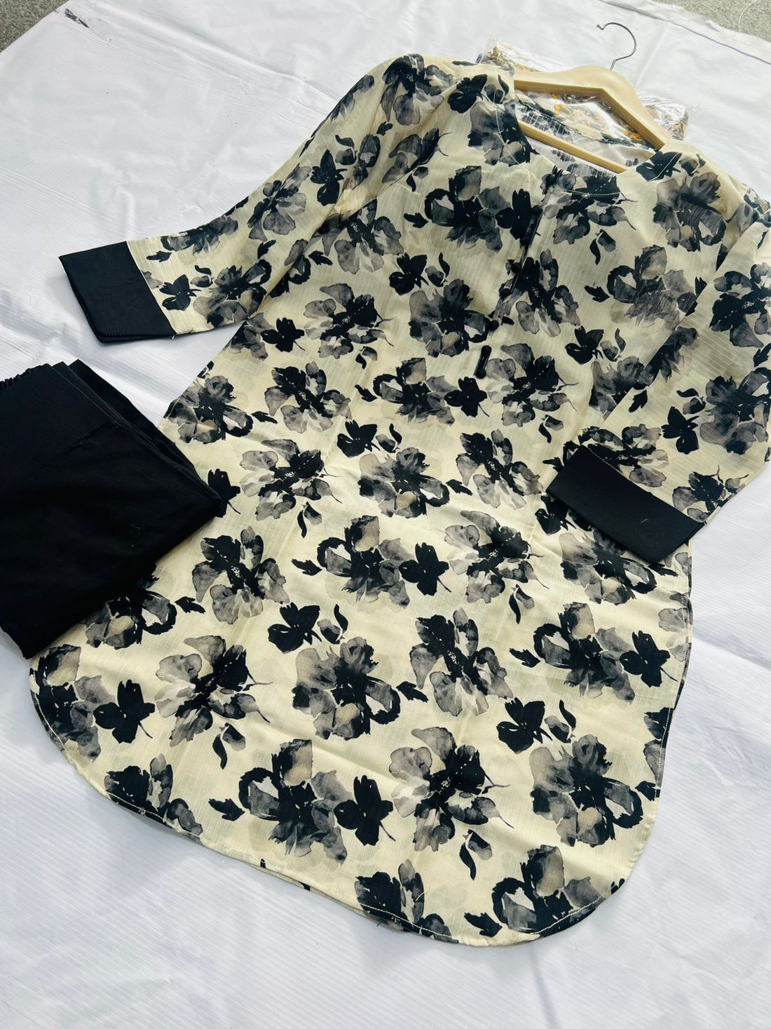 Charcoal Shadow & Vanilla Blossom 2-Piece Stitched Suit