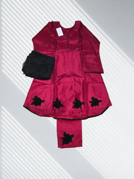 Midnight Crimson Floral Appliqué Set